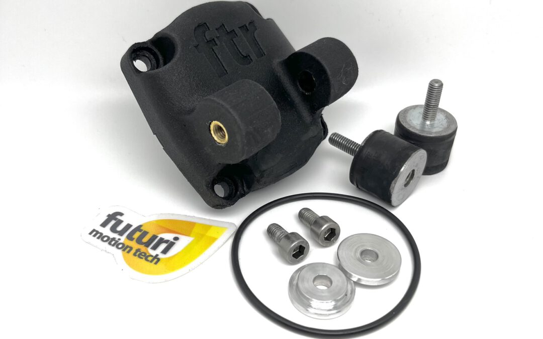 Ducati 1000 / 1100 2V Camshaft Cover – Lower Oil Cooler Mounting Kit (PPS Carbon Fiber)